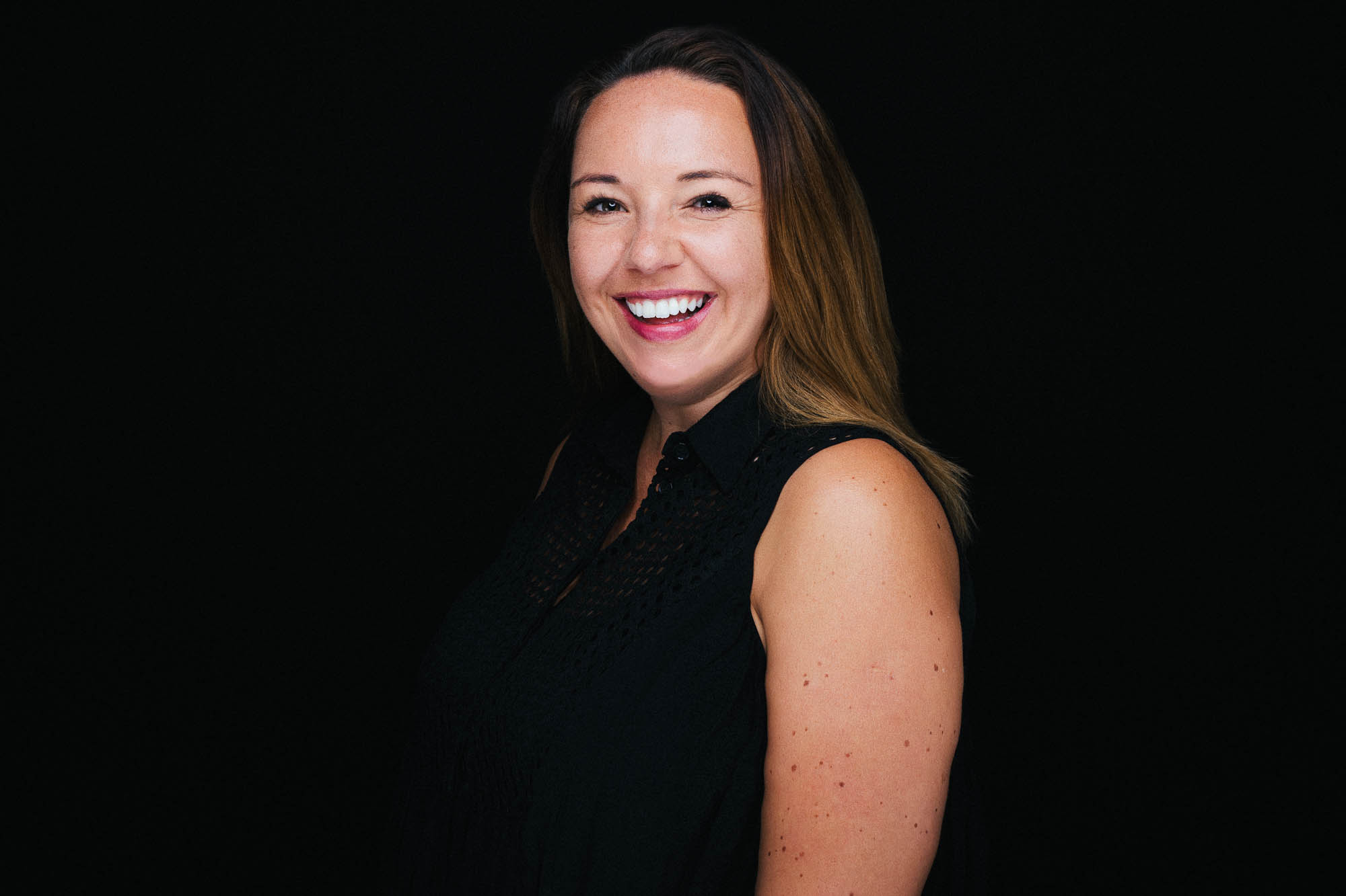 Export x3 Headshots Manuela04719 Bearbeitet 3 Headshots Manuela 2